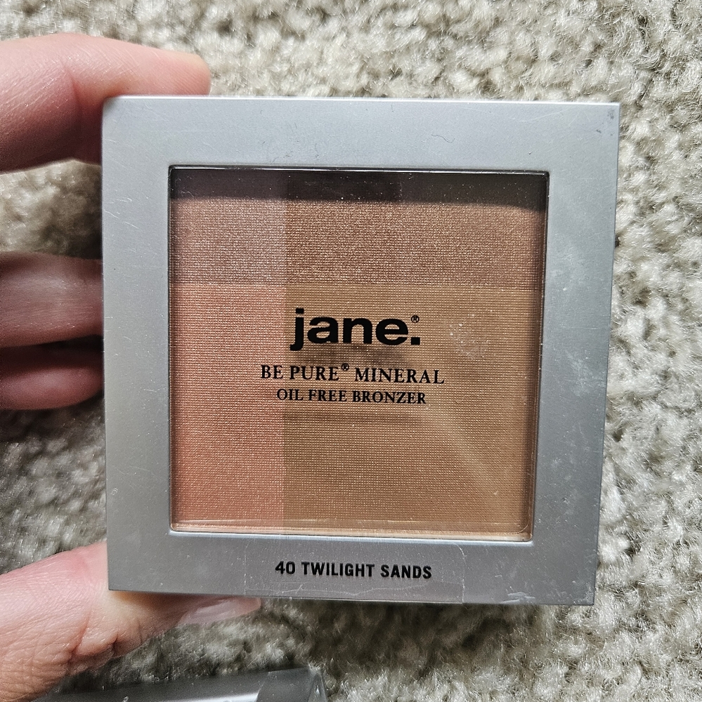 Jane Cosmetics Be Pure Mineral Oil Free Bronzer